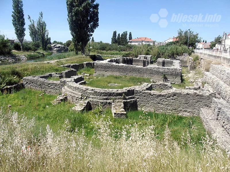 Šuplja crkva