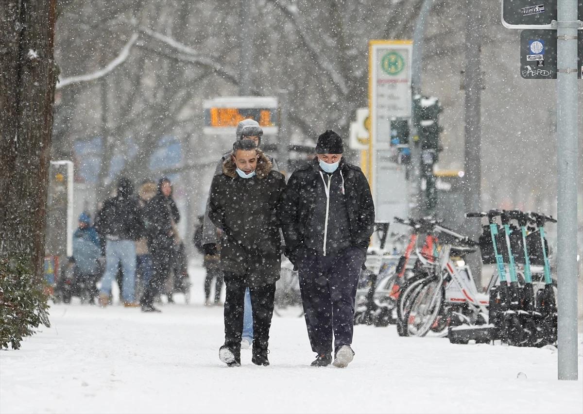 Europski gradovi prekriveni snježnim pokrivačem