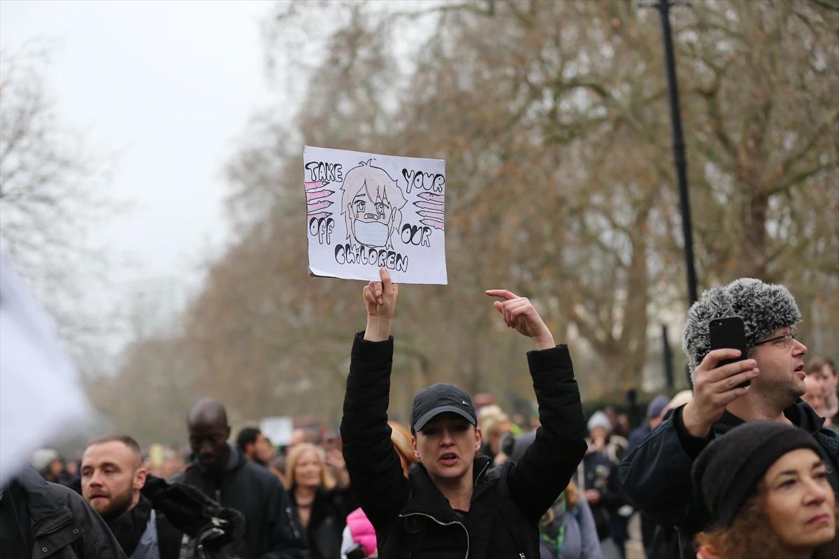 Protiv mjera i u Londonu