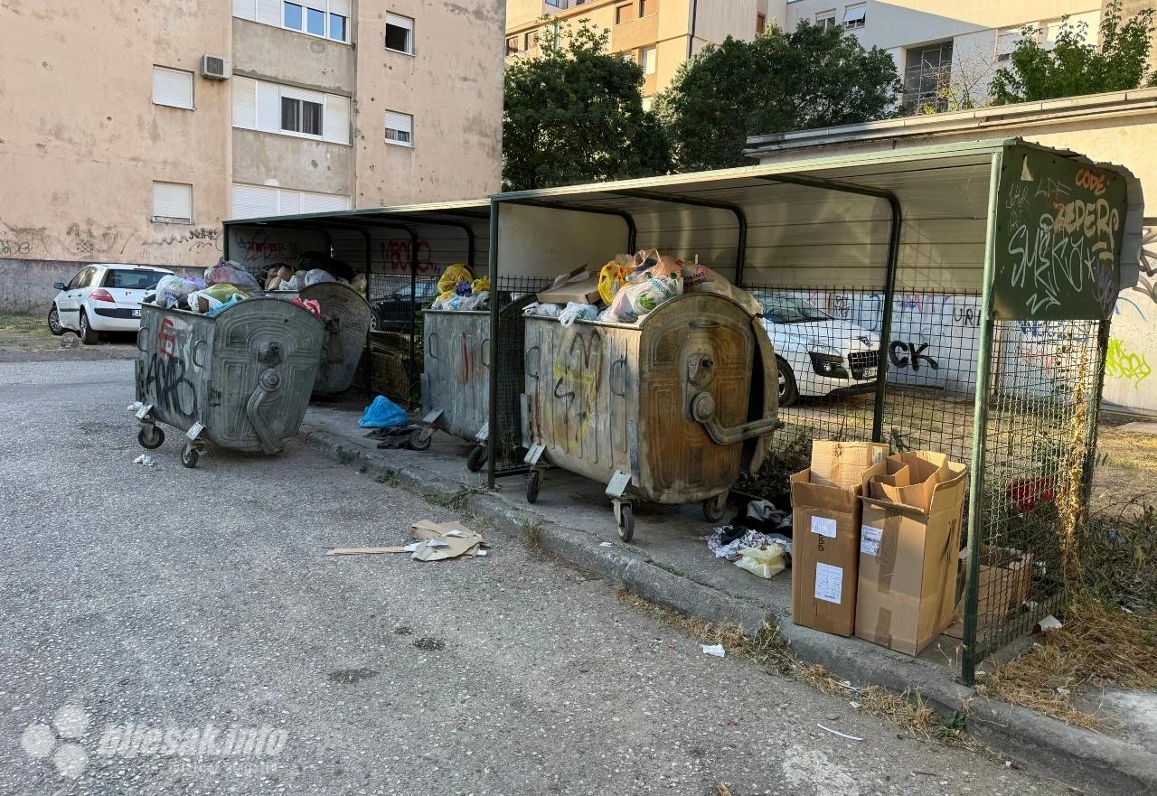Kontejneri u Ulici Stjepana Radića