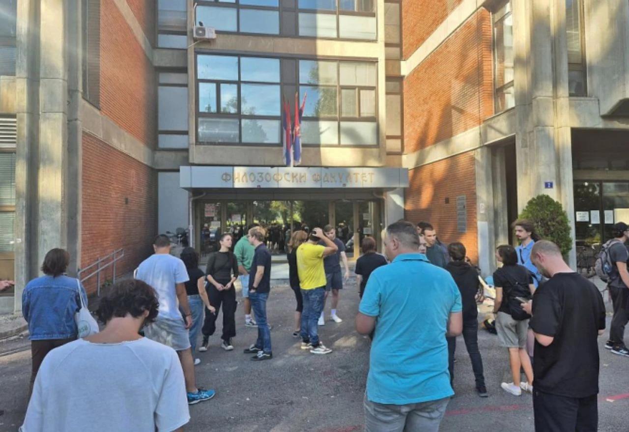 Studenti izbačeni iz Filozofskog fakulteta u Novom Sadu