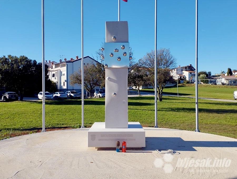 Spomenik Domovini i braniteljima Funtane