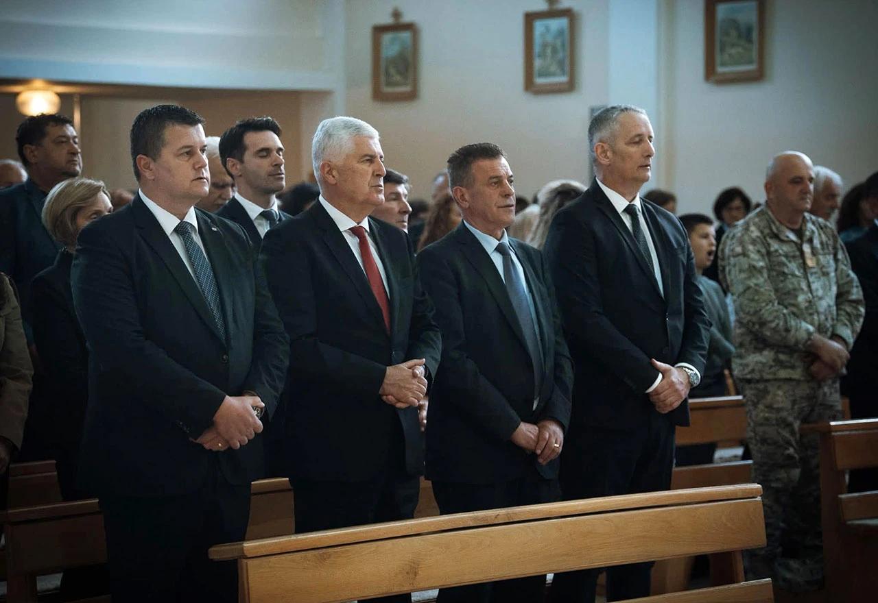 Polog pamti tenkove iz 1991., ali ove godine jedna osobna priča posebno je obilježila obljetnicu
